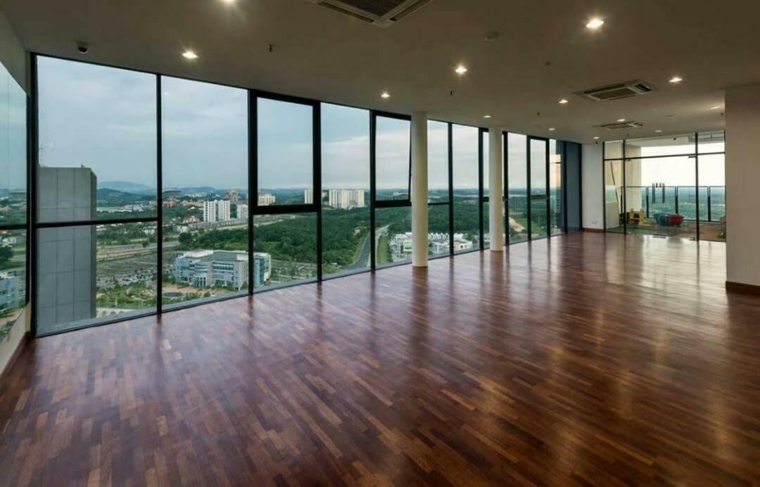 Hid Soho At Kanvas Wifi Netflix Klia Apartemen