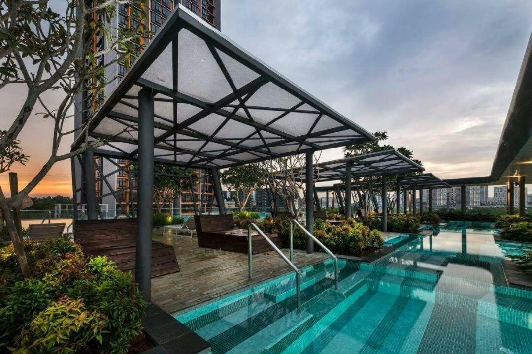 Hid Soho At Kanvas Wifi Netflix Klia Apartment